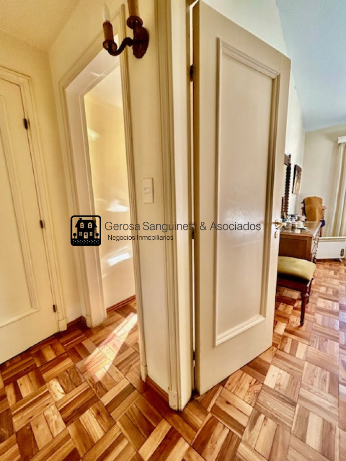 Casa ID.2672 - Casa en venta en la Mansa, excelente ubicación 