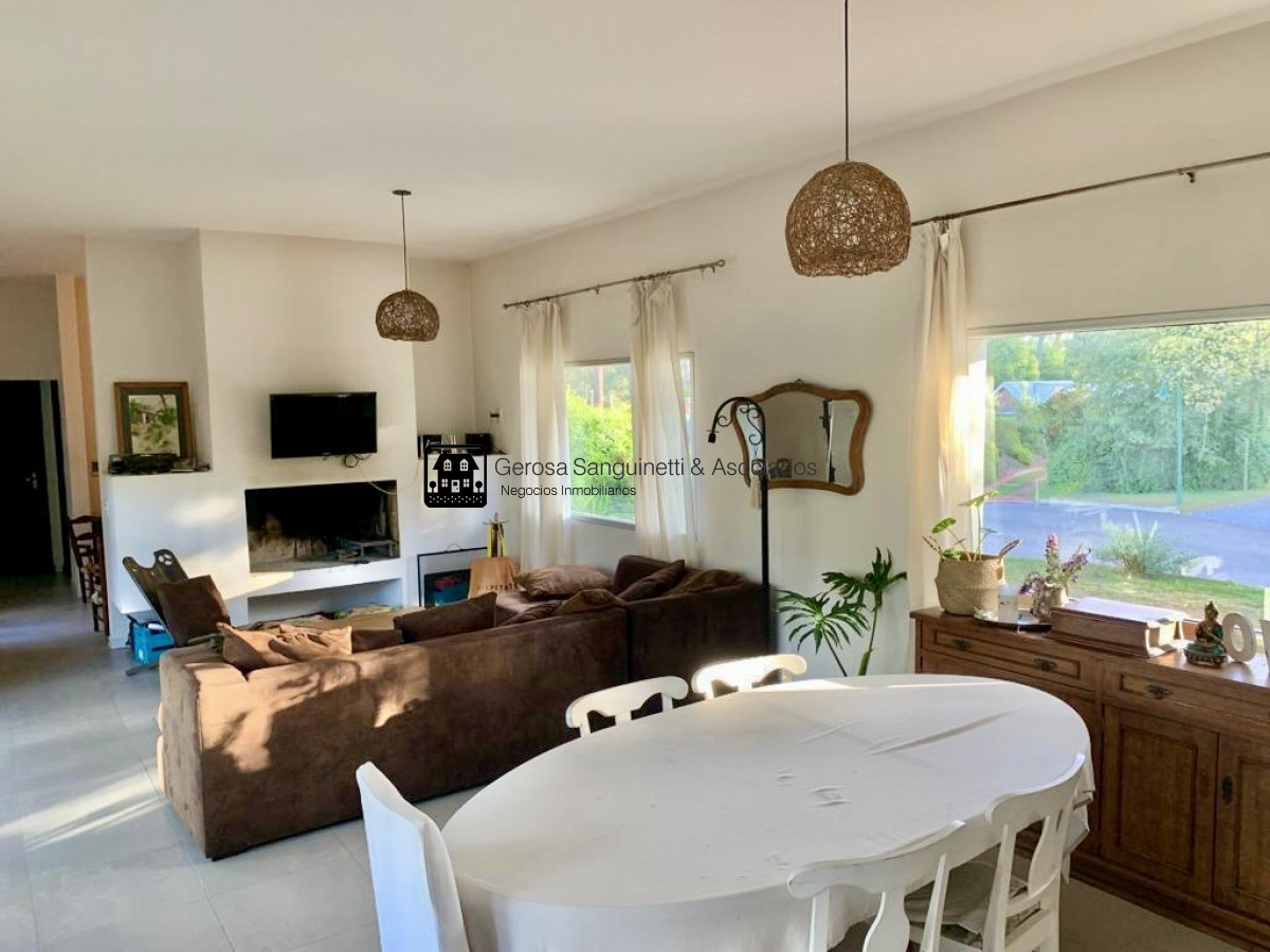 Casa ID.1037 - Muy linda casa en La Arbolada