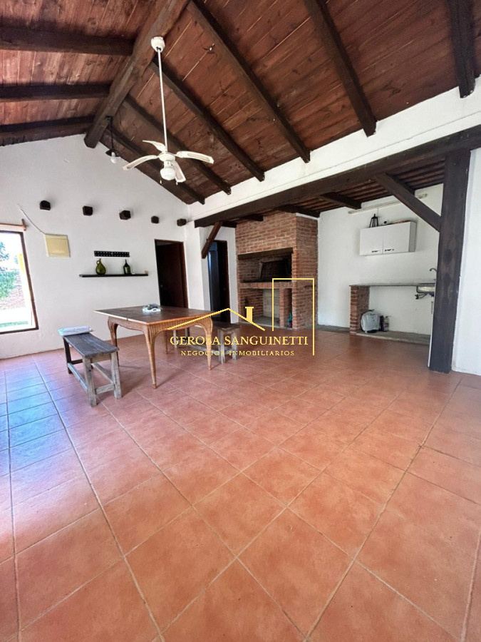 Casa ID.2124 - Casa en Pinares de 3 dormitorios en venta 