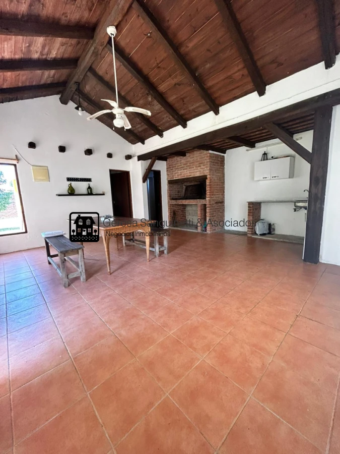 Casa ID.2124 - Casa en Pinares de 3 dormitorios en venta 