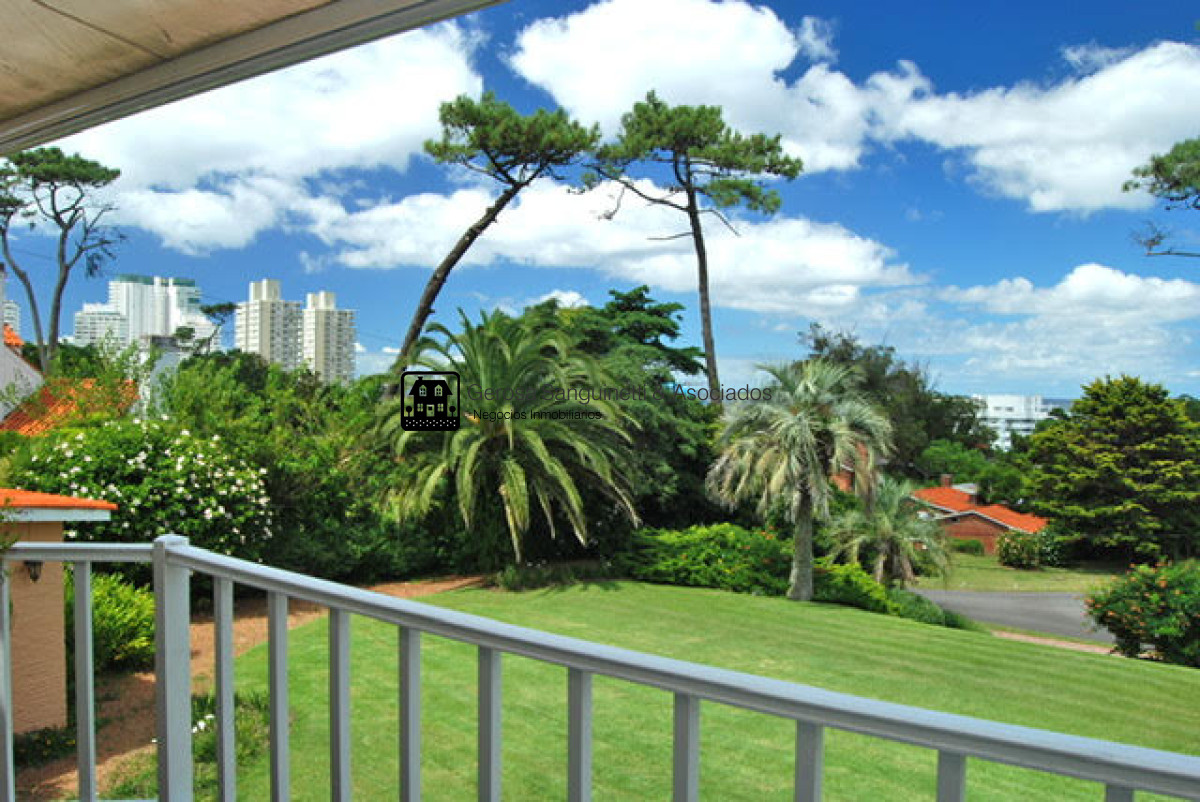 Casa ID.1590 - Espectacular casa, con todas las comodidades