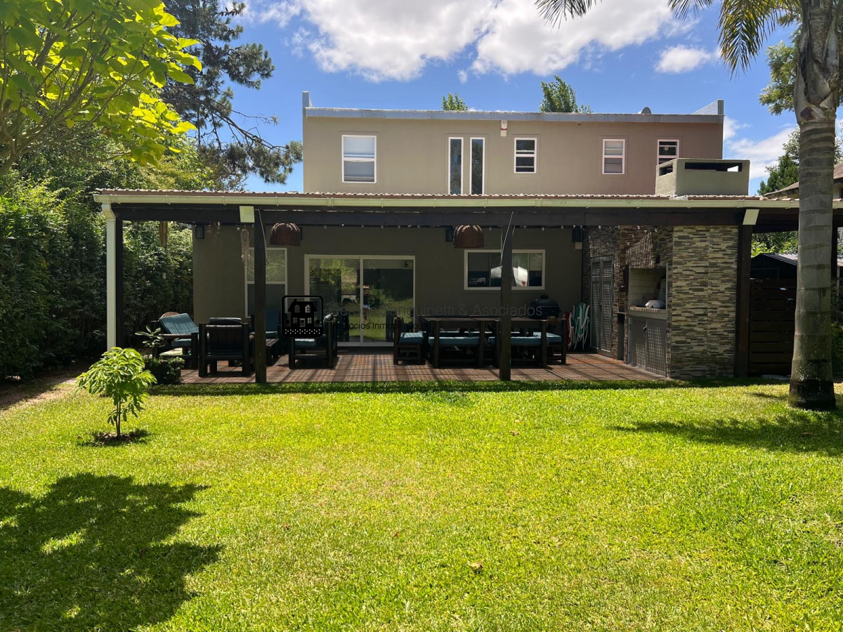 Casa ID.1617 - Casa moderna y cómoda para disfrutar en temporada