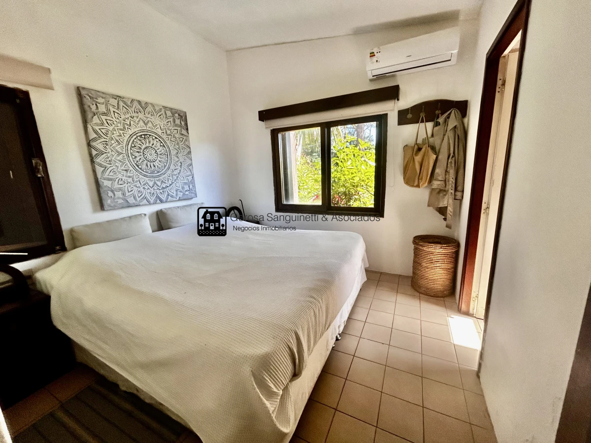 Casa ID.2743 - Casa en Pinares, muy buena ubicación  