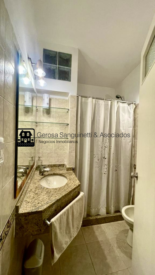 Casa ID.1901 - Muy linda casa, muy buena ubicación