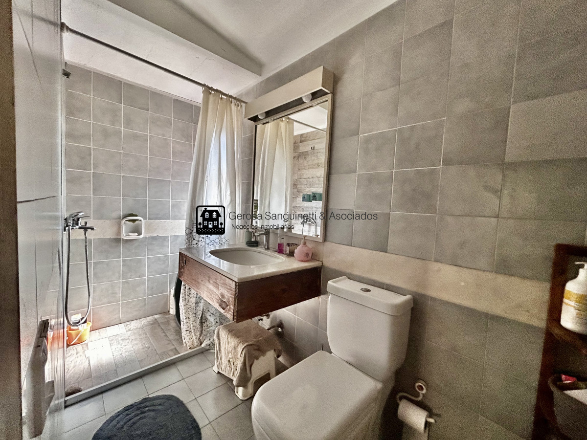 Casa ID.2743 - Casa en Pinares, muy buena ubicación  