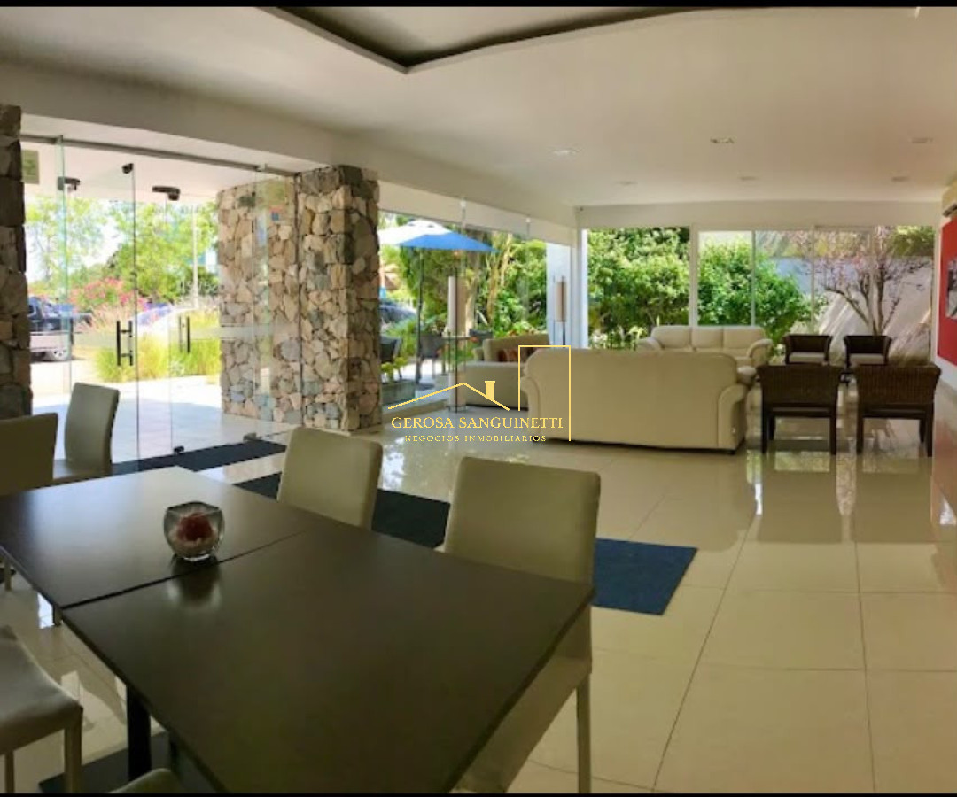 Local Comercial ID.3814 - Hotel en venta Punta del Este 25 habitaciones