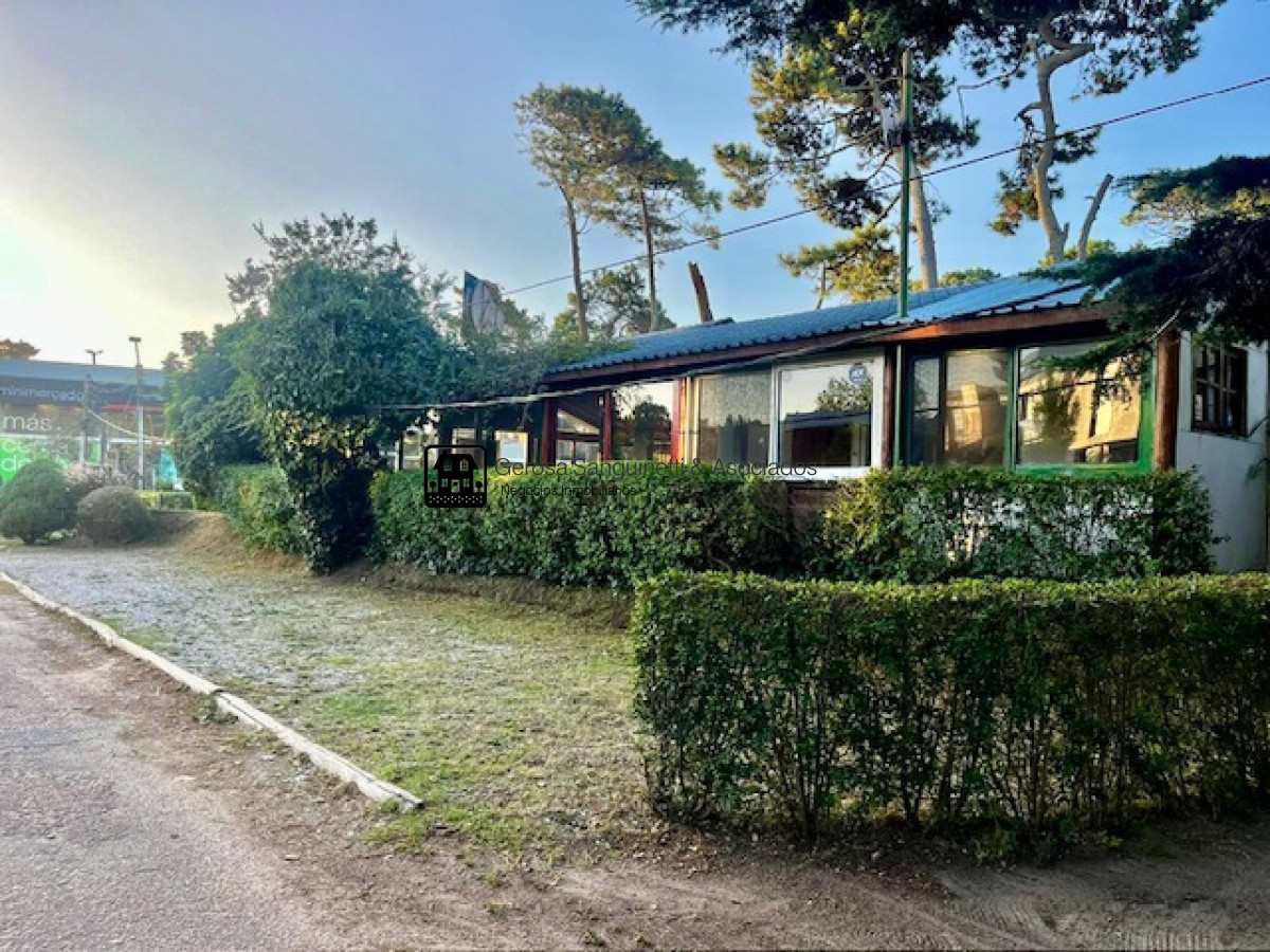 Local Comercial ID.2512 - Local en excelente ubicación- ALQUILER  _ VENTA