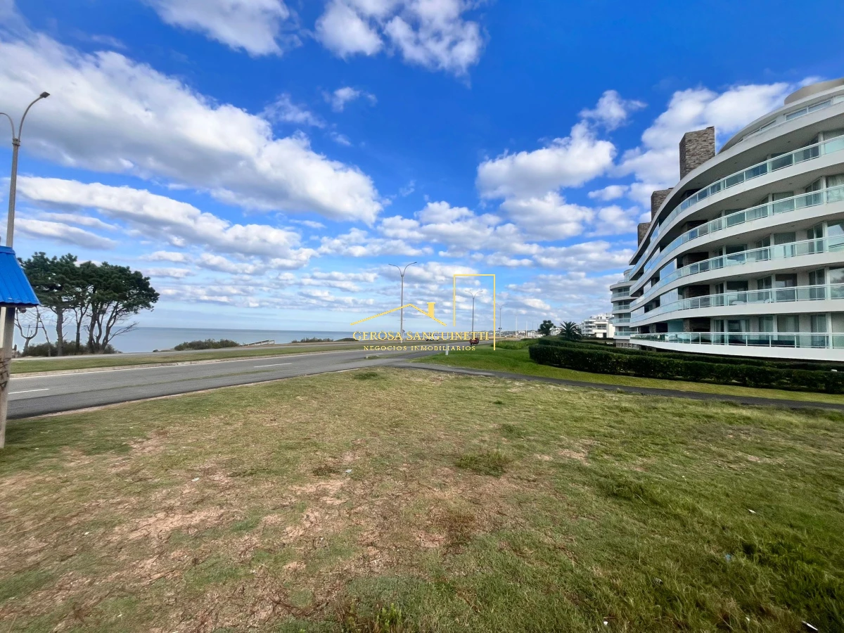 Terreno ID.2530 - Oportunidad en venta de terreno en playa mansa parada 35 