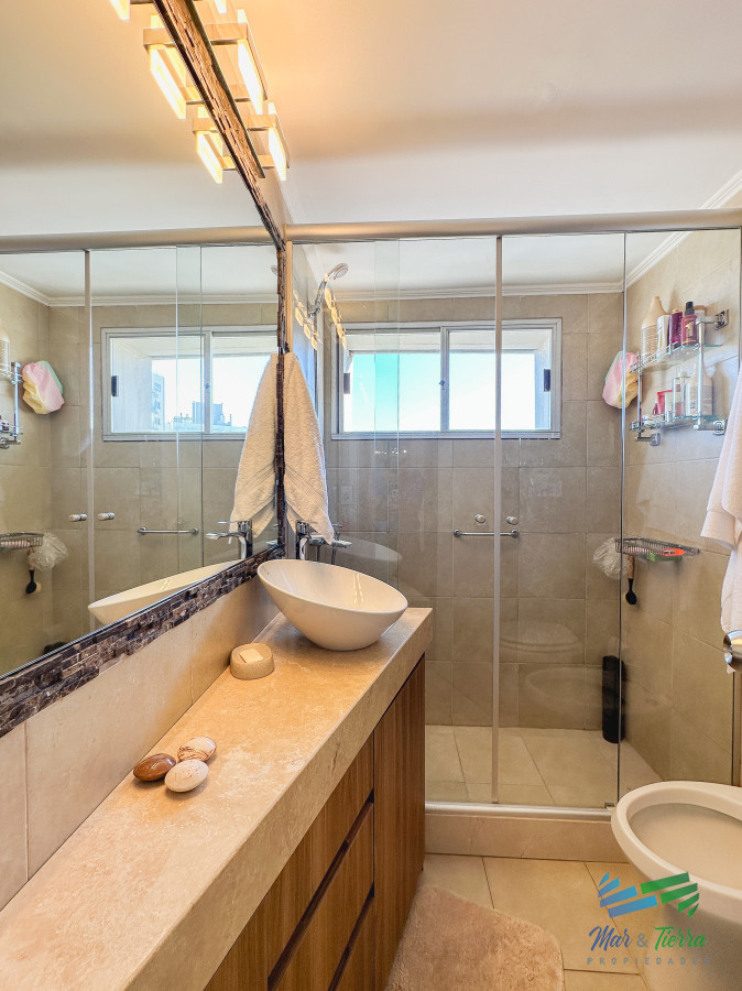 Apartamento ID.5492 - En venta apartamento 3 dormitorios en Brava, Punta del Este.