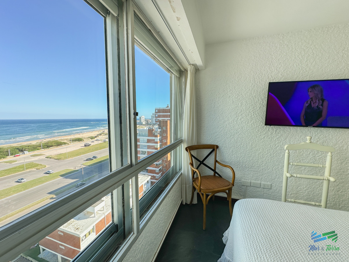 Apartamento ID.5492 - En venta apartamento 3 dormitorios en Brava, Punta del Este.