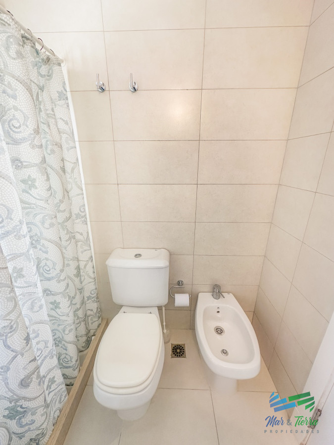 Apartamento ID.4655 - En venta Apartamento de 2 dormitorios en Península, Punta del Este