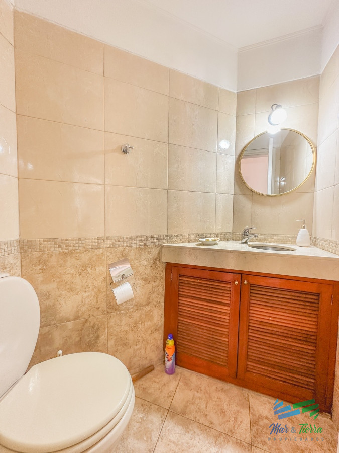 Apartamento ID.5490 - En venta apartamento de 3 dormitorios frente al mar en Pinares, Punta del Este