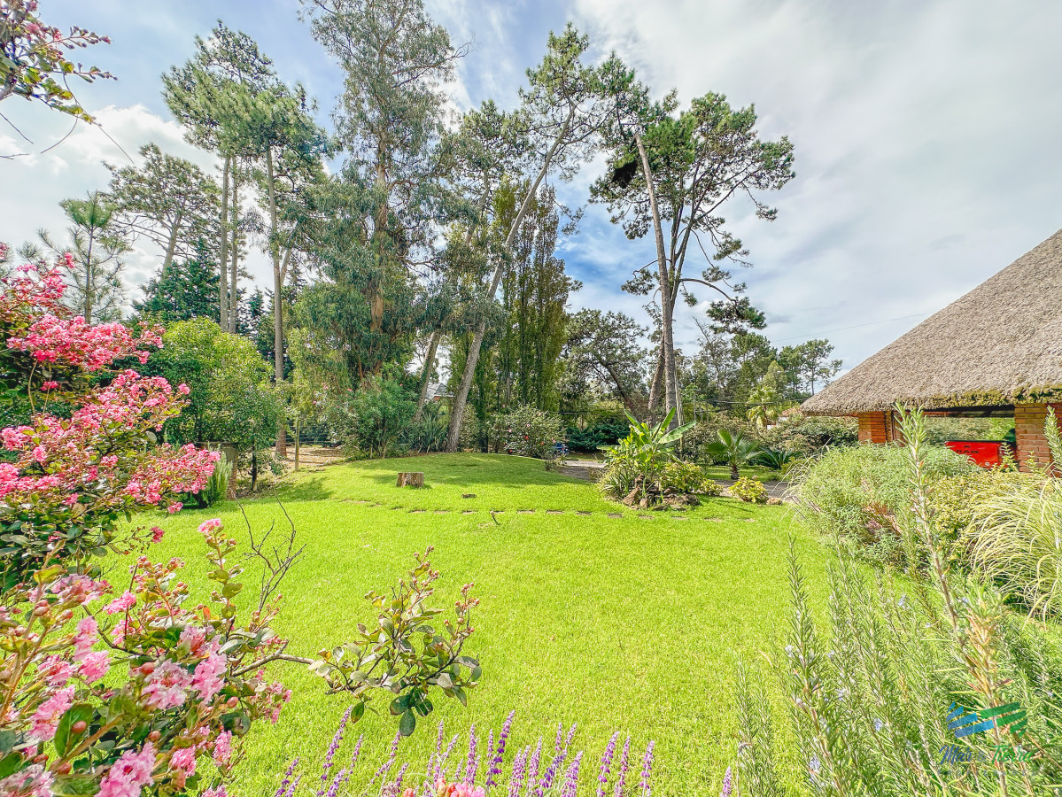 Casa ID.5134 - Casa en Jardines de Córdoba, 3 suites más toilette