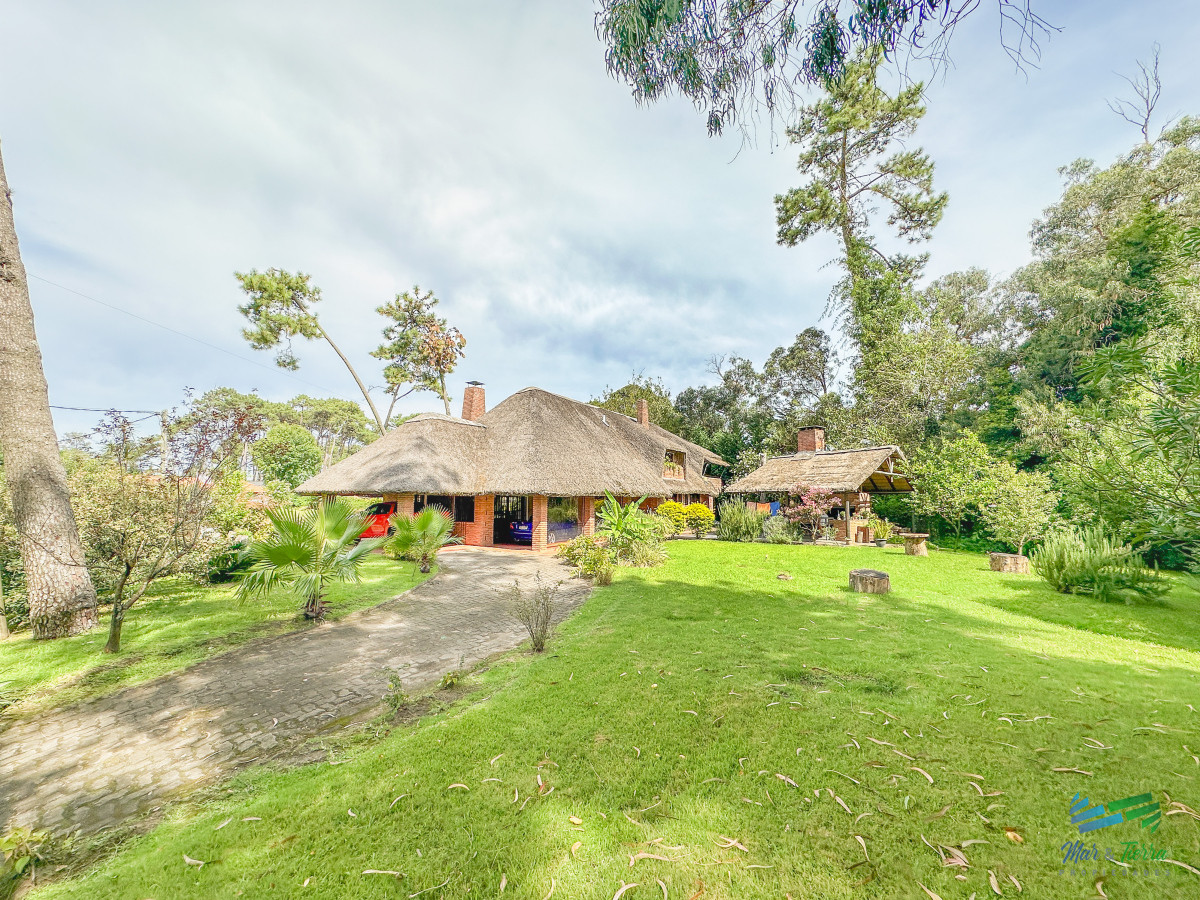 Casa ID.5134 - Casa en Jardines de Córdoba, 3 suites más toilette