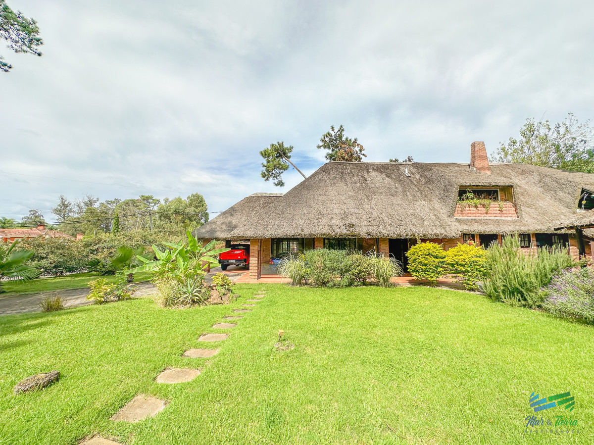 Casa ID.5134 - Casa en Jardines de Córdoba, 3 suites más toilette
