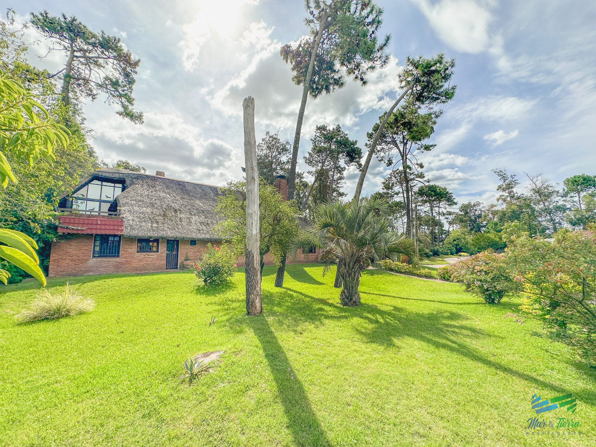 Casa ID.5134 - Casa en Jardines de Córdoba, 3 suites más toilette