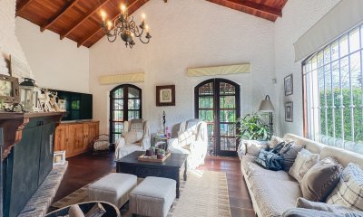 Casa en Pinares, 3 dormitorios más dependencia