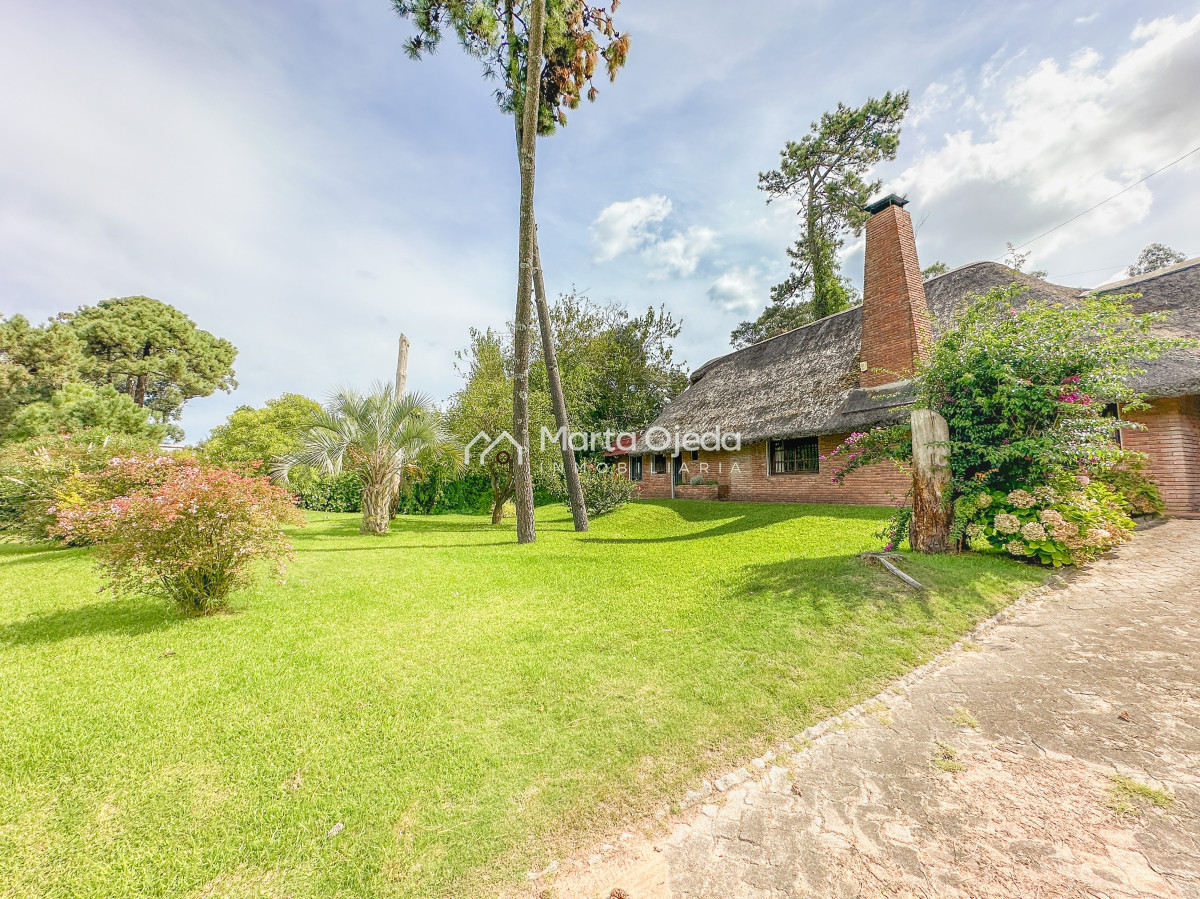 Casa ID.41083 - Casa en Jardines de Córdoba, 3 suites más toilette