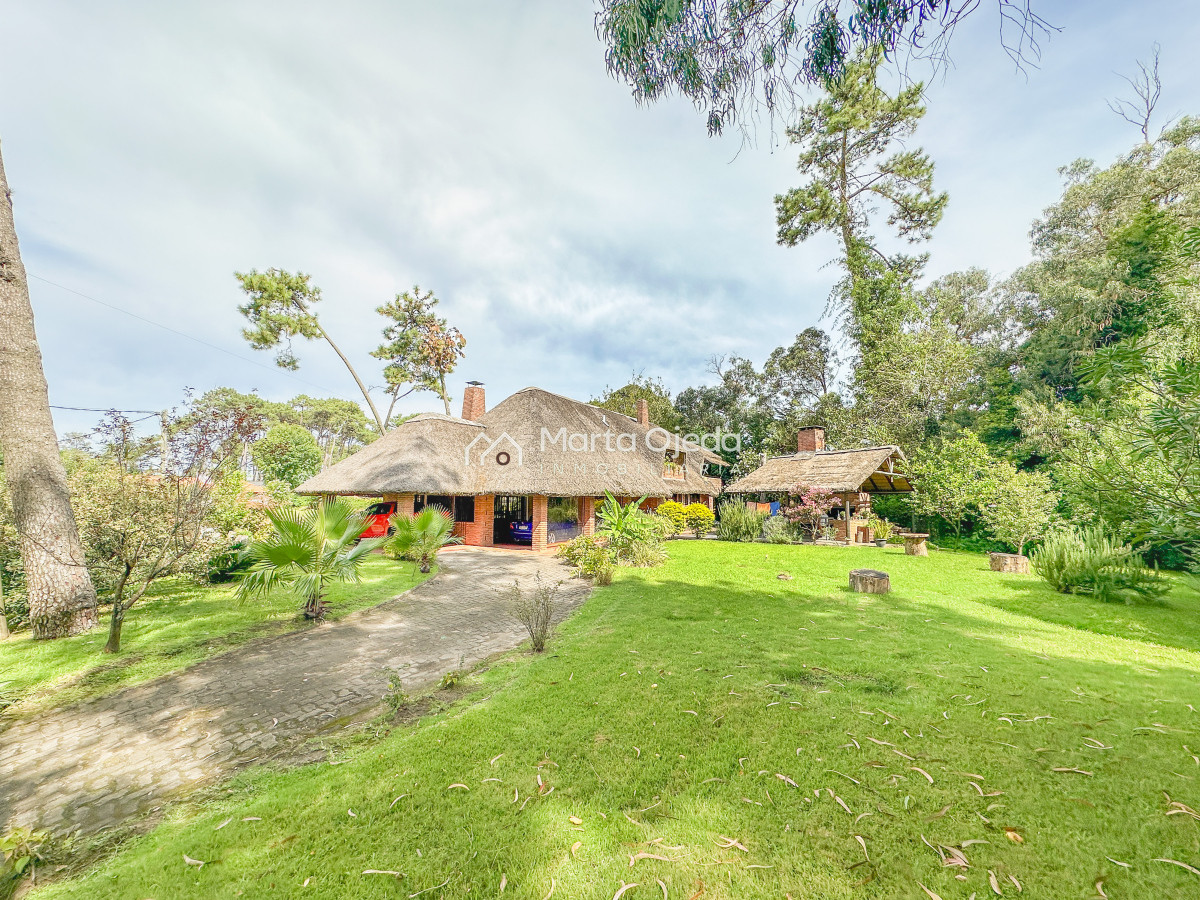 Casa ID.41083 - Casa en Jardines de Córdoba, 3 suites más toilette