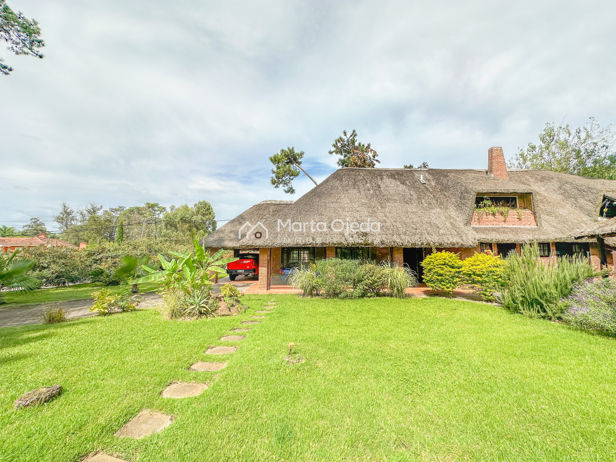 Casa ID.41083 - Casa en Jardines de Córdoba, 3 suites más toilette