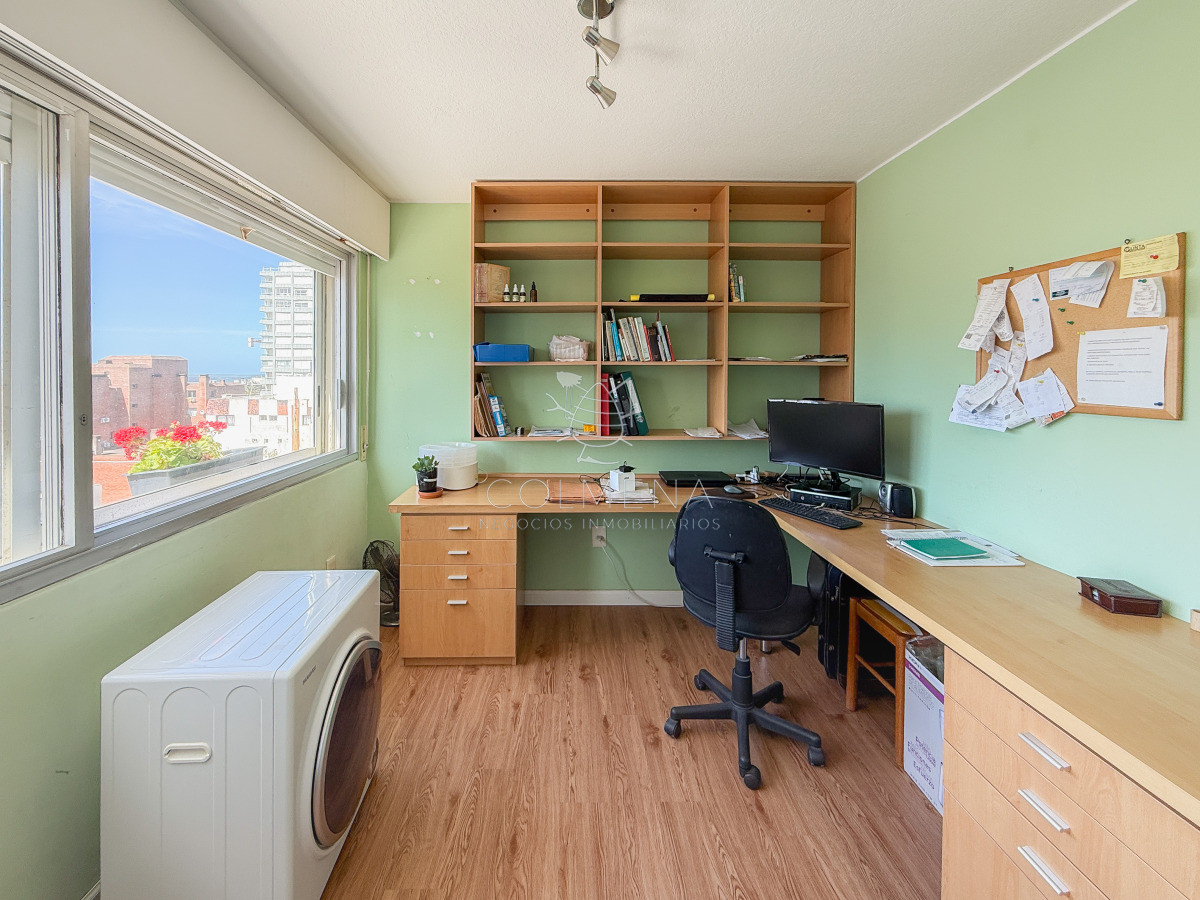 Apartamento ID.3129 - Apartamento en Península con vista al Puerto, 2 dormitorios VENTA OPORTUNIDAD