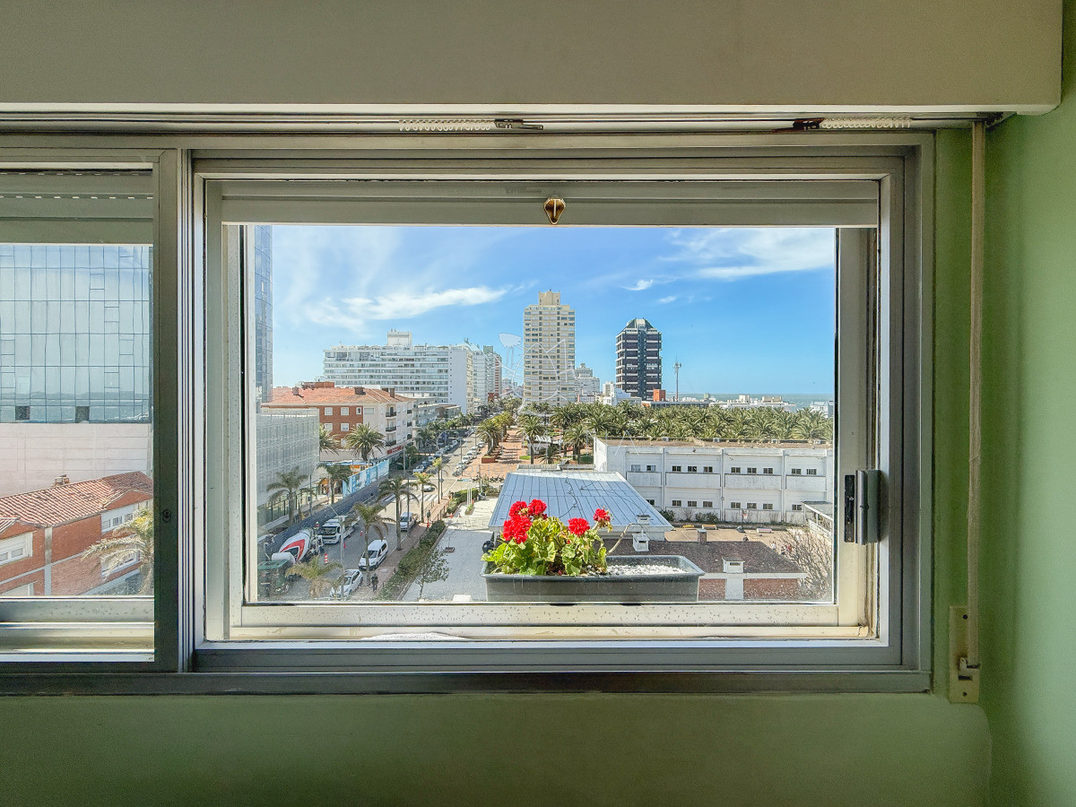 Apartamento ID.3129 - Apartamento en Península con vista al Puerto, 2 dormitorios VENTA OPORTUNIDAD
