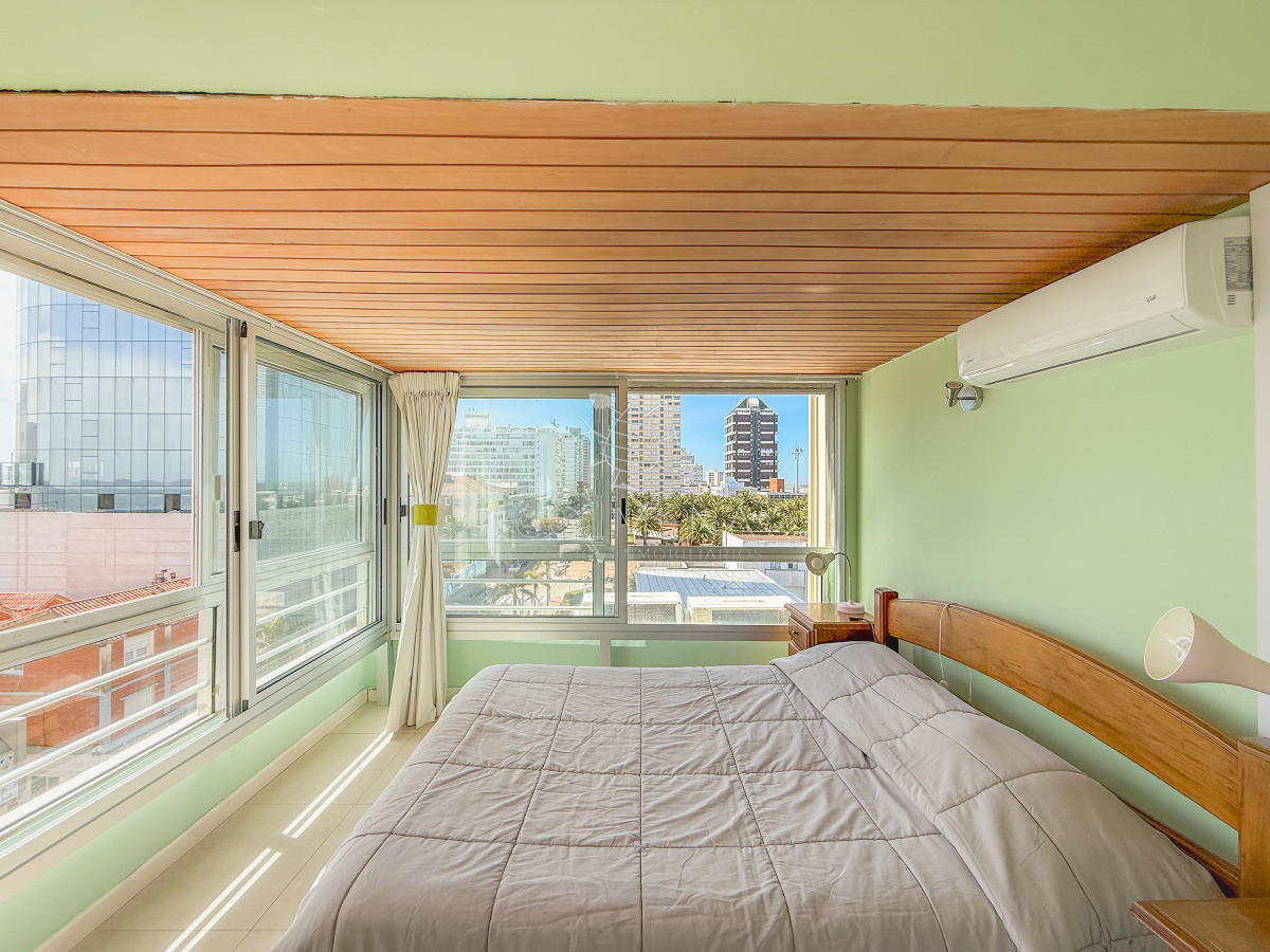 Apartamento ID.3129 - Apartamento en Península con vista al Puerto, 2 dormitorios VENTA OPORTUNIDAD