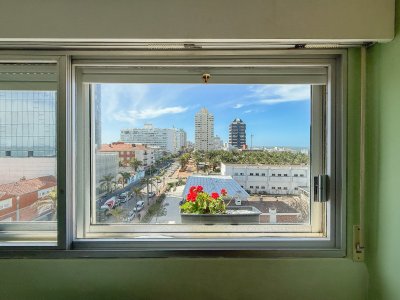 Apartamento ID.3129 - Apartamento en Península con vista al Puerto, 2 dormitorios VENTA OPORTUNIDAD