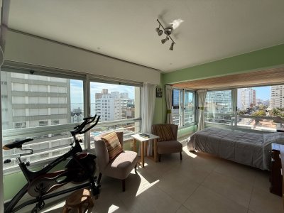 Apartamento ID.3129 - Apartamento en Península con vista al Puerto, 2 dormitorios VENTA OPORTUNIDAD