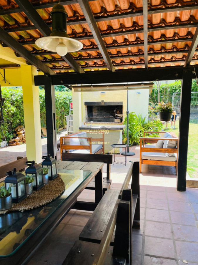 Casa ID.6481 - CASA EN VENTA PINARES 3 DORMITORIOS MAS DEPENDENCIA