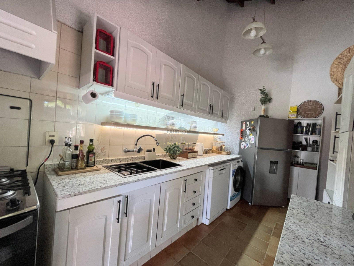 Casa ID.6481 - CASA EN VENTA PINARES 3 DORMITORIOS MAS DEPENDENCIA