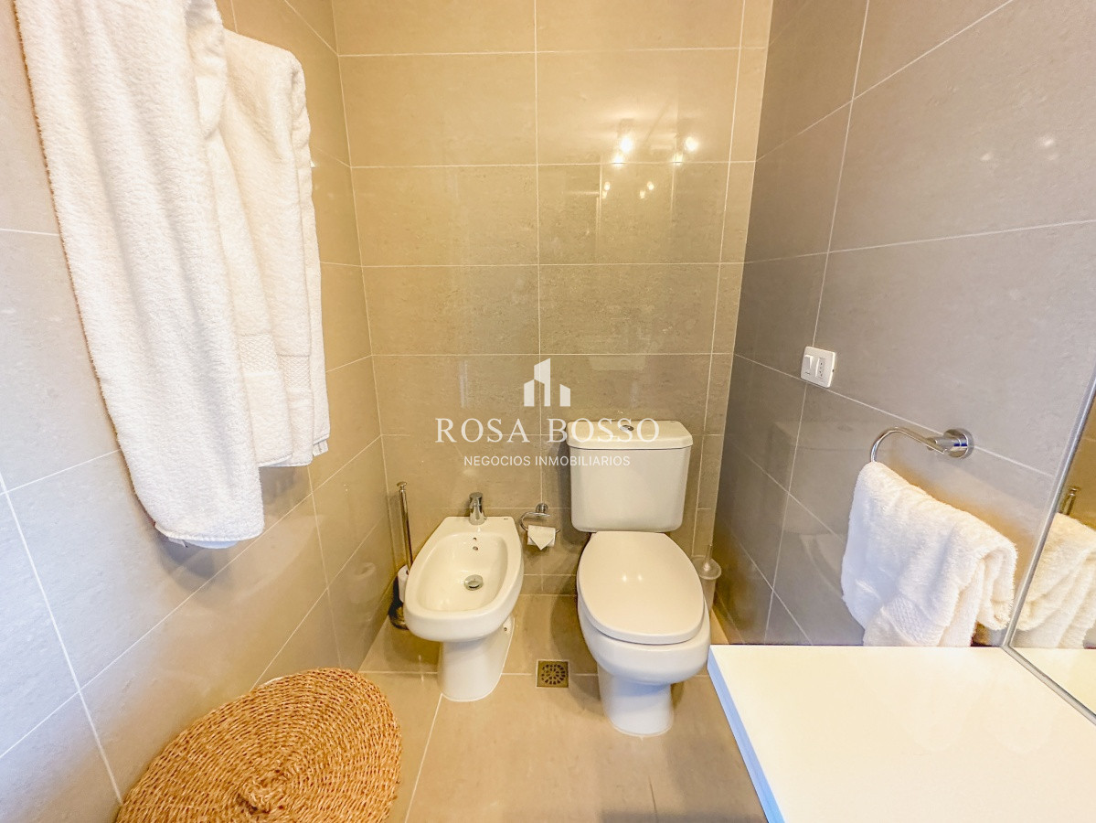 Apartamento ID.9399 - Apartamento en Onix, 3 dormitorios con vista a playa brava