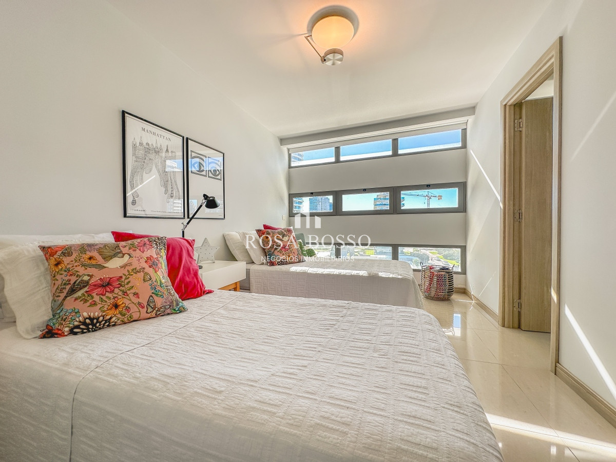 Apartamento ID.9103 - Apartamento en Brava, 2 dormitorios en suite más toilette
