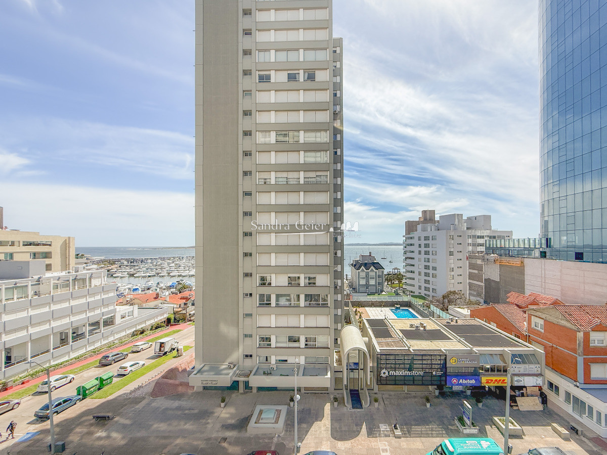 Apartamento ID.3129 - Apartamento en Península con vista al Puerto, 2 dormitorios