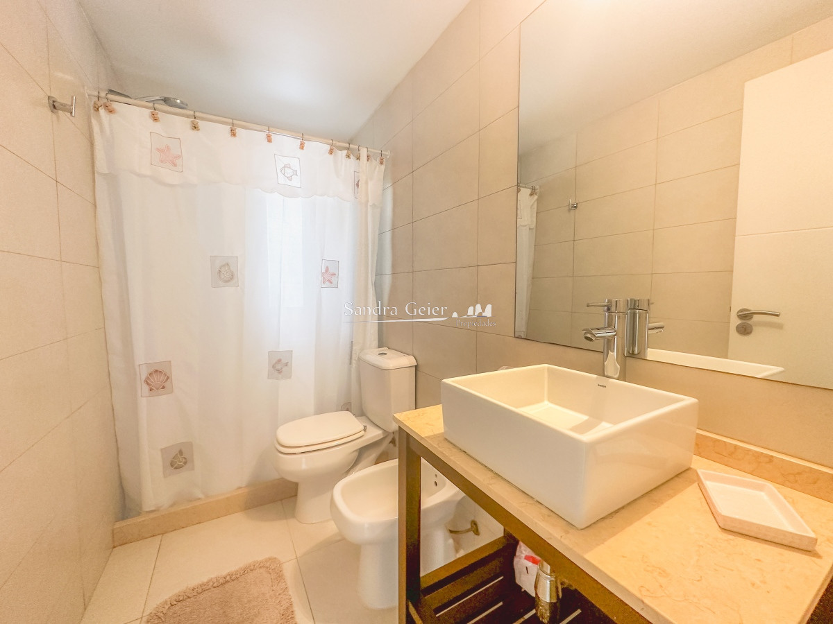 Apartamento ID.2521 -  venta Apartamento de 2 dormitorios en Península