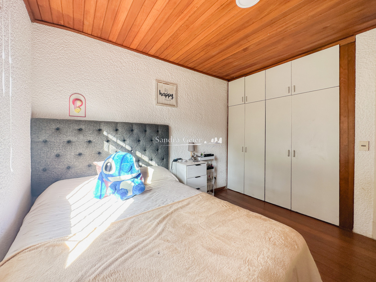 Casa ID.2990 - Casa en Pinares, 3 dormitorios más dependencia