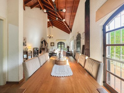 Casa ID.2990 - Casa en Pinares, 3 dormitorios más dependencia