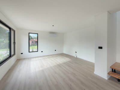 Casa ID.3426 - Casa a estrenar en Barrio Córdoba, 3 dormitorios