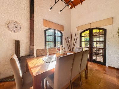 Casa ID.2990 - Casa en Pinares, 3 dormitorios más dependencia