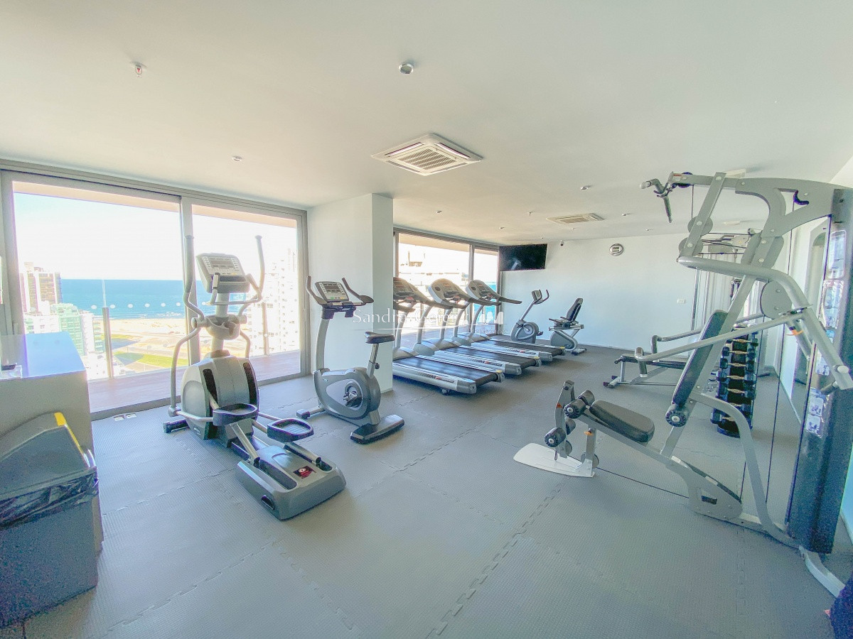 Apartamento ID.3246 - Piso alto en Brava, 2 dormitorios en suite