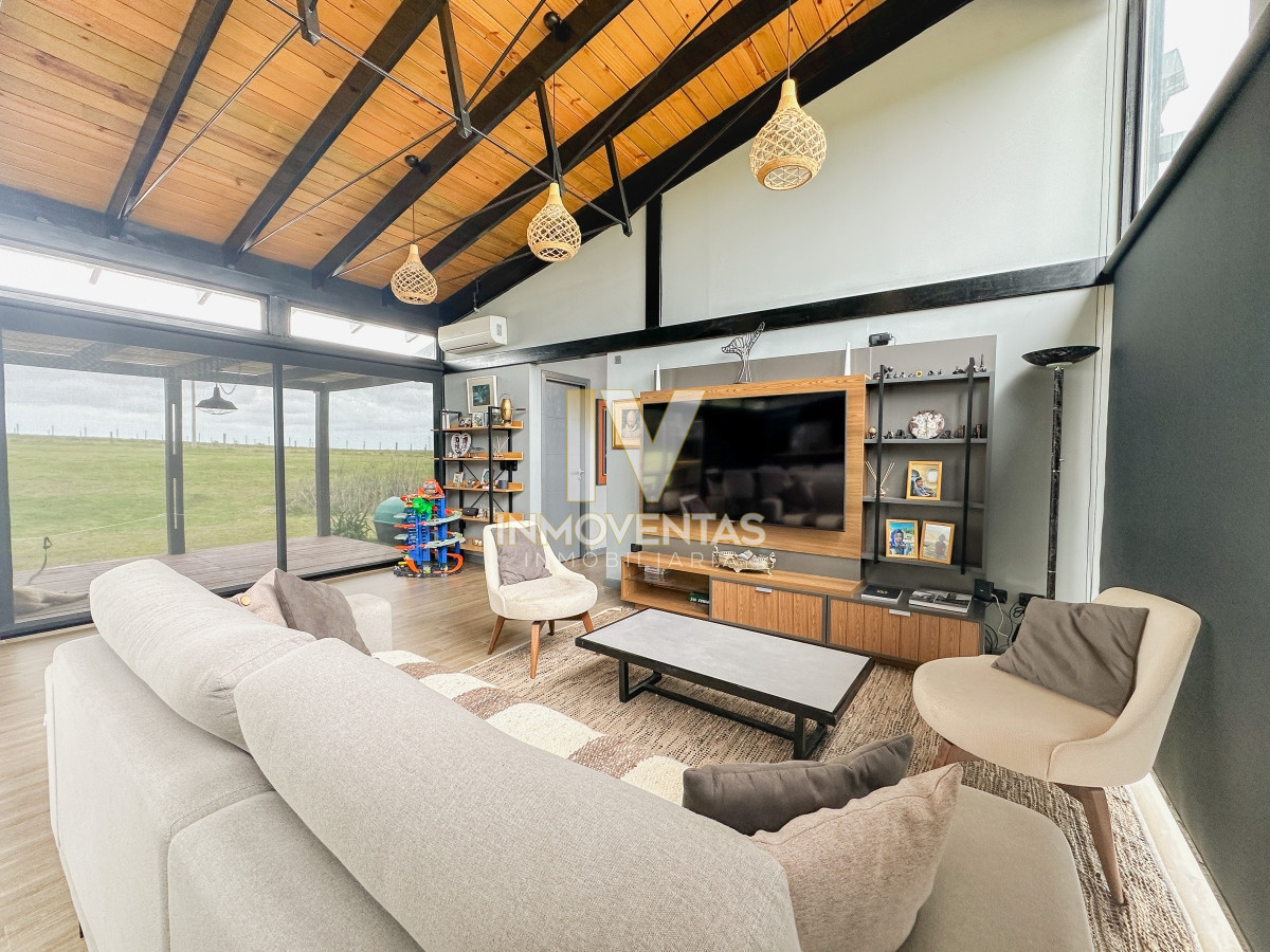 Casa ID.3574 - Casa moderna en El Quijote, 3 dormitorios