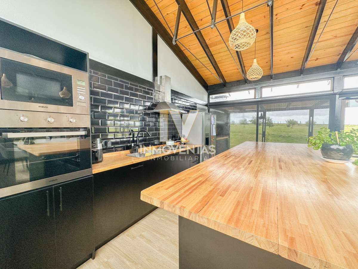 Casa ID.3574 - Casa moderna en El Quijote, 3 dormitorios