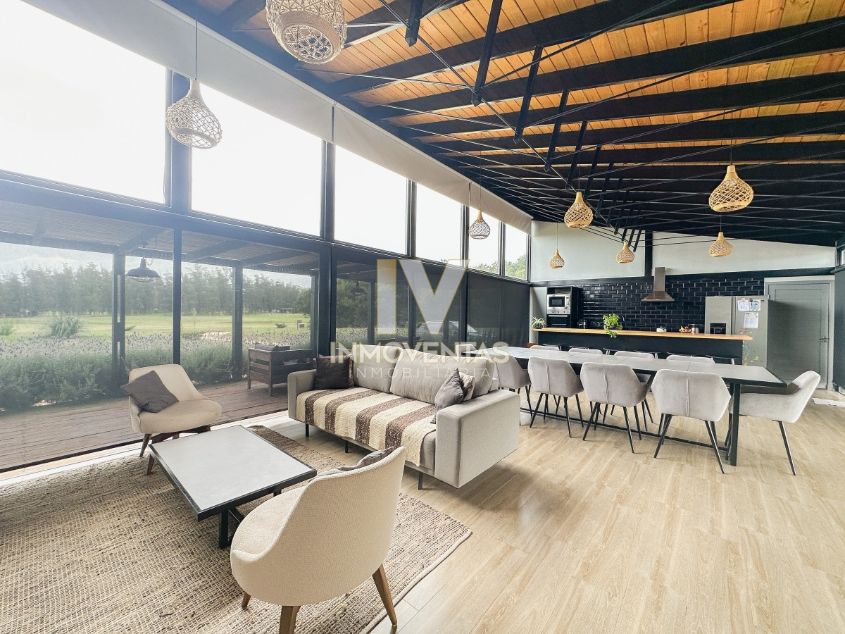 Casa ID.3574 - Casa moderna en El Quijote, 3 dormitorios