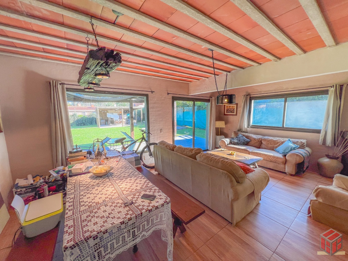 Casa ID.8881 - Casa en Barrio Córdoba, 5 dormitorios