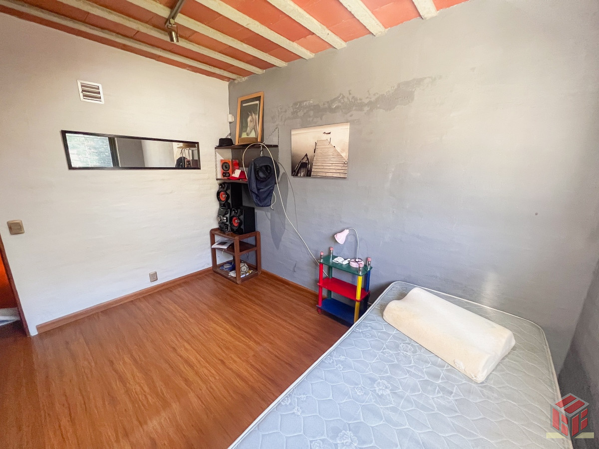 Casa ID.8881 - Casa en Barrio Córdoba, 5 dormitorios