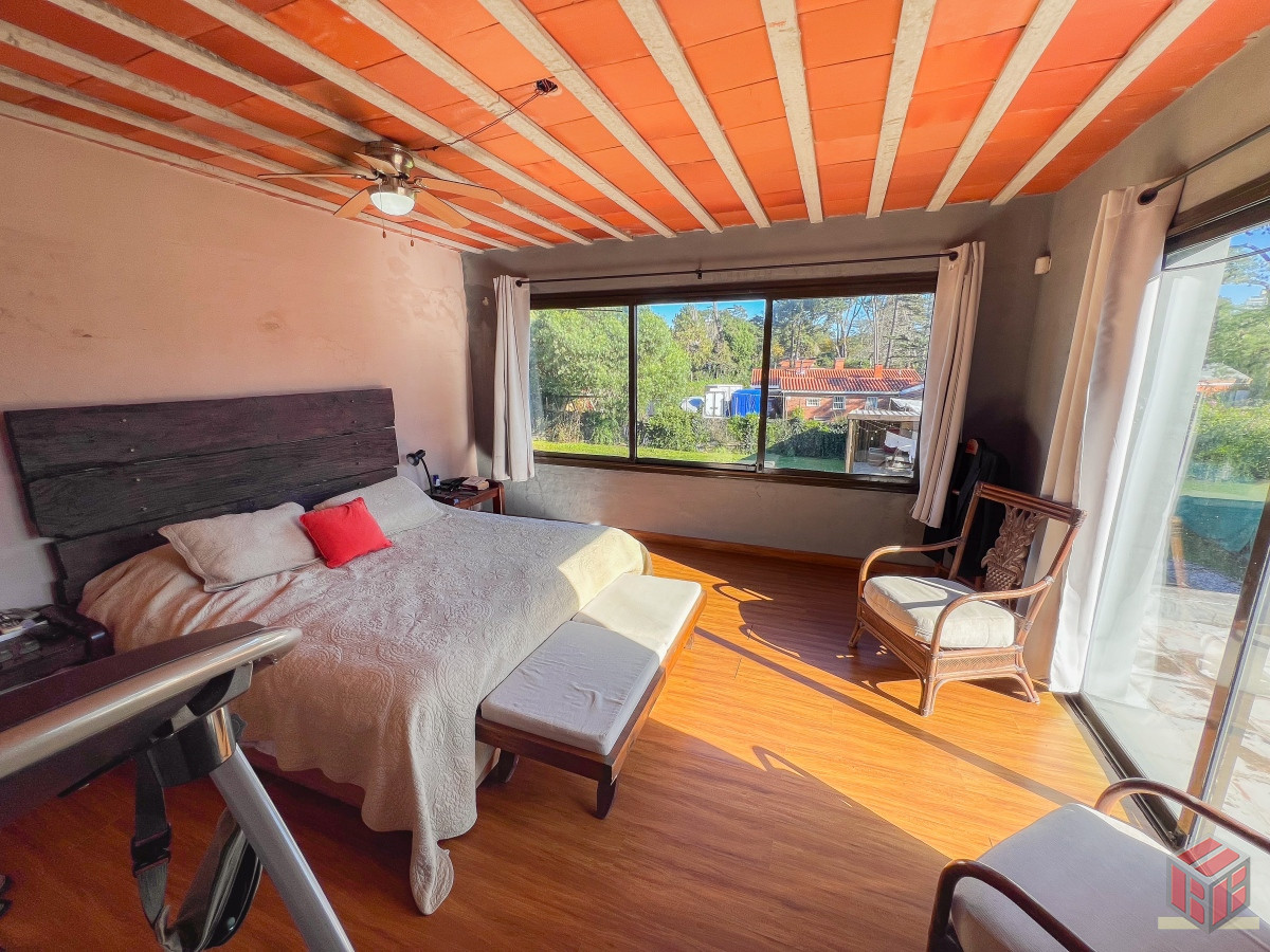 Casa ID.8881 - Casa en Barrio Córdoba, 5 dormitorios