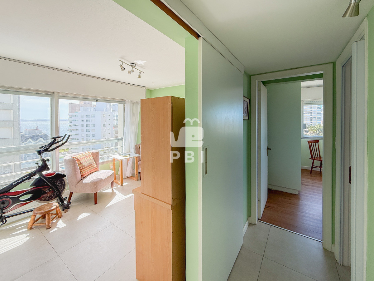 QXBhcnRhbWVudG8gZW4gUGVuw61uc3VsYSBjb24gdmlzdGEgYWwgUHVlcnRvLCAyIGRvcm1pdG9yaW9zIC0gVG9ycmUgVmVyb25hIC0gUmVmIDogUEJJMTUyMDk=