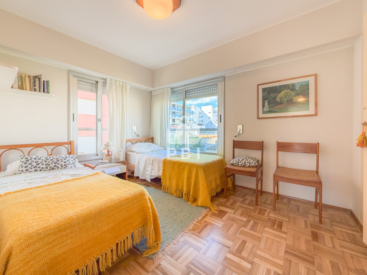 QXBhcnRhbWVudG8gZW4gUGVuw61uc3VsYSwgMyBkb3JtaXRvcmlvcyAtIEJyaXNhcyAtIFJlZiA6IFBCSTE1NjUx