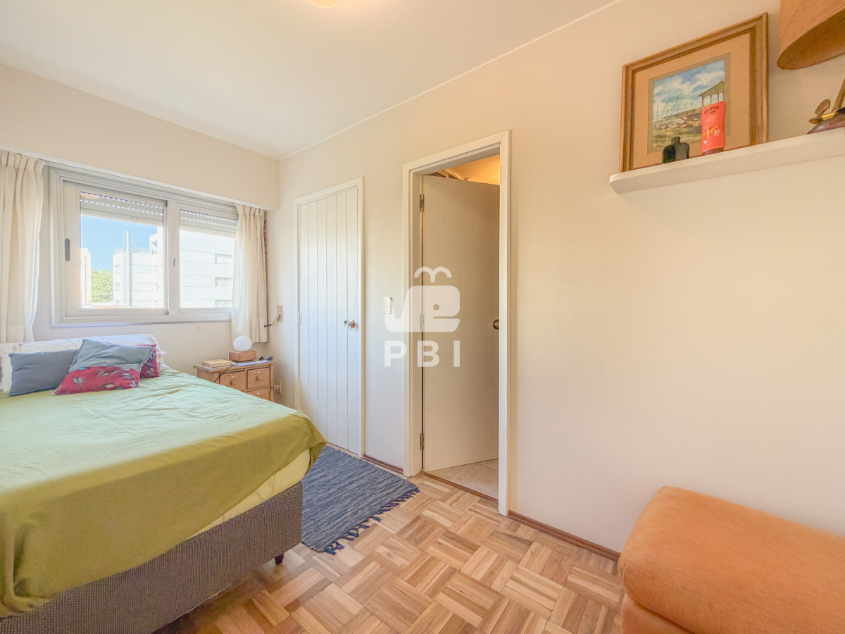 QXBhcnRhbWVudG8gZW4gUGVuw61uc3VsYSwgMyBkb3JtaXRvcmlvcyAtIEJyaXNhcyAtIFJlZiA6IFBCSTE1NjUx