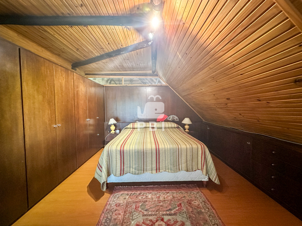 Q2FzYSBlbiBKYXJkaW5lcyBkZSBDw7NyZG9iYSwgMyBzdWl0ZXMgbcOhcyB0b2lsZXR0ZSAtIFJlZiA6IFBCSTE0NzA0